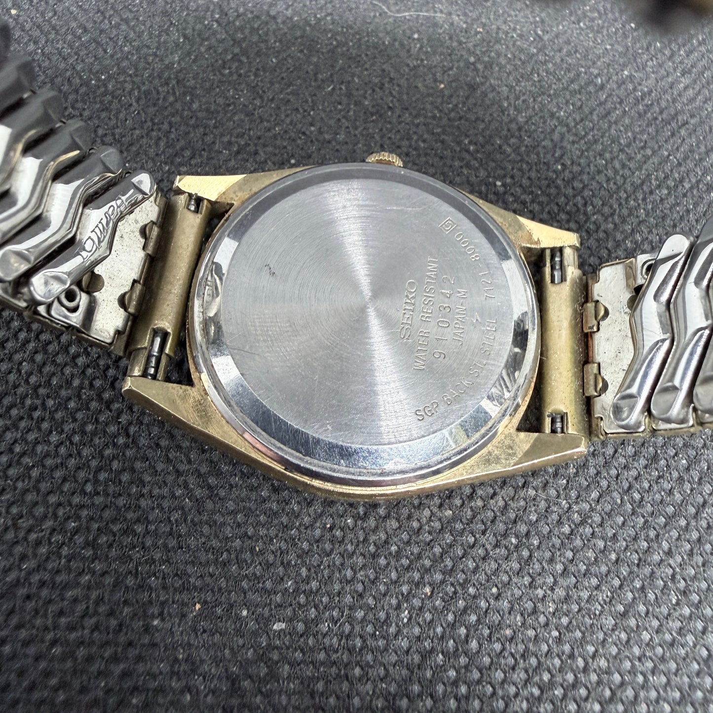 Vintage Seiko Quartz Dress Watch