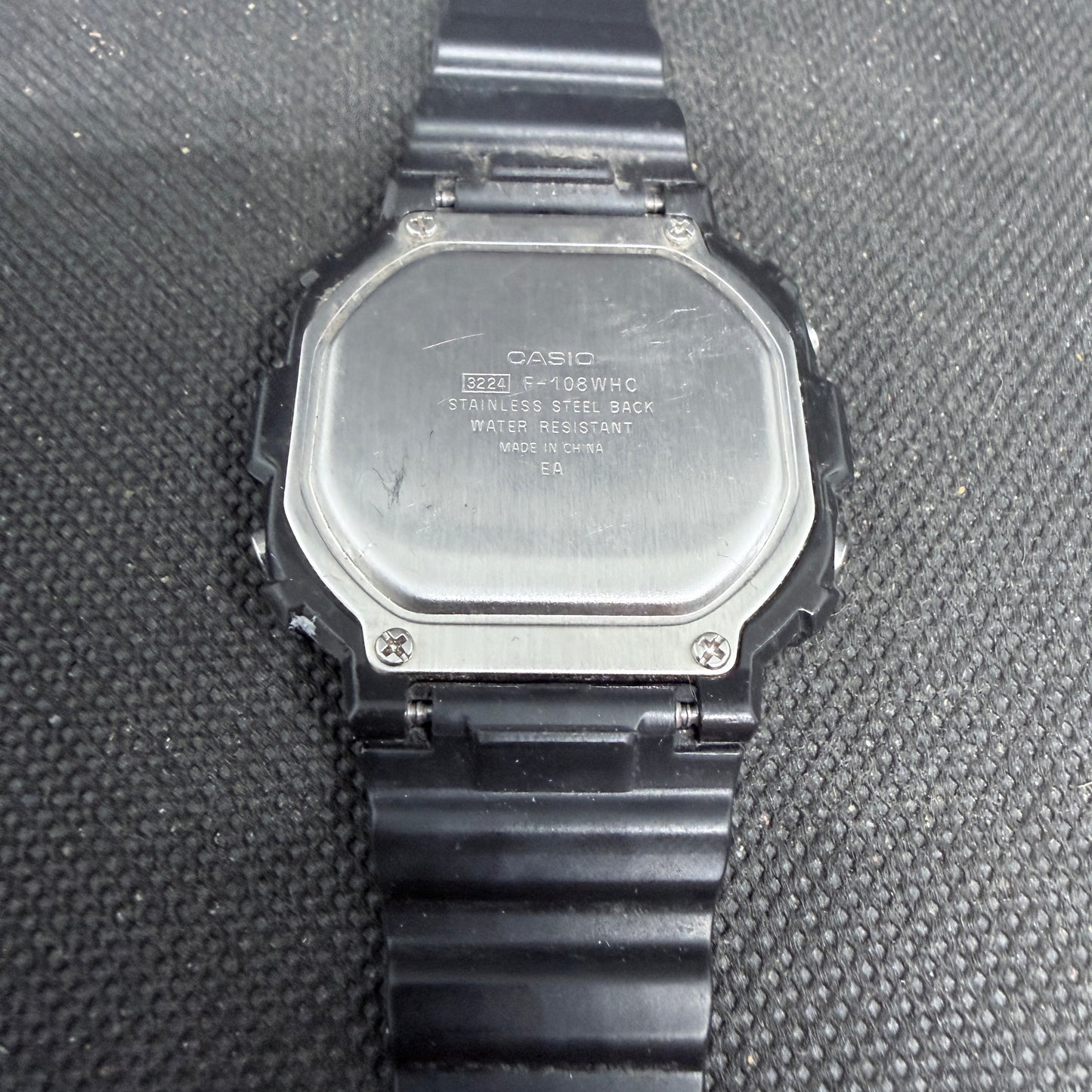 Casio F-108WHC Digital Watch