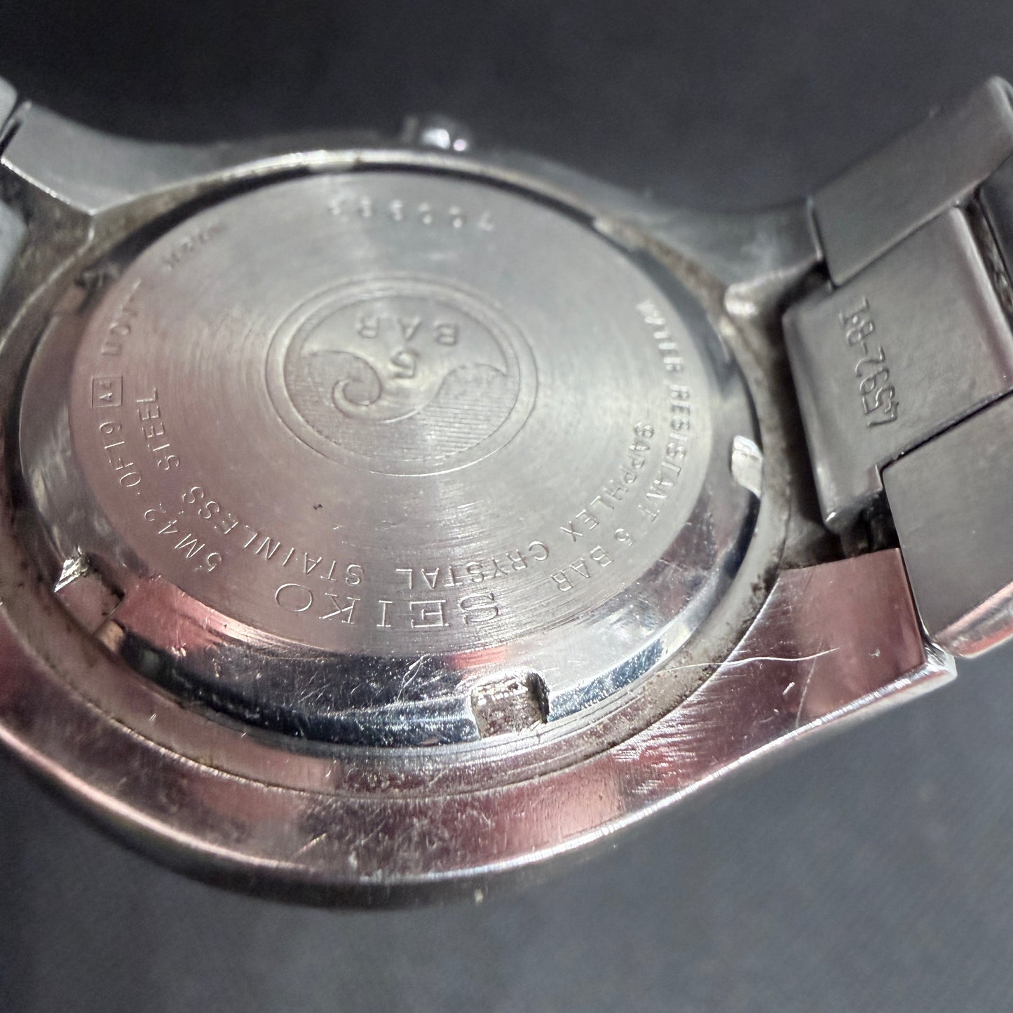 Seiko Kinetic 5M42-0F19
