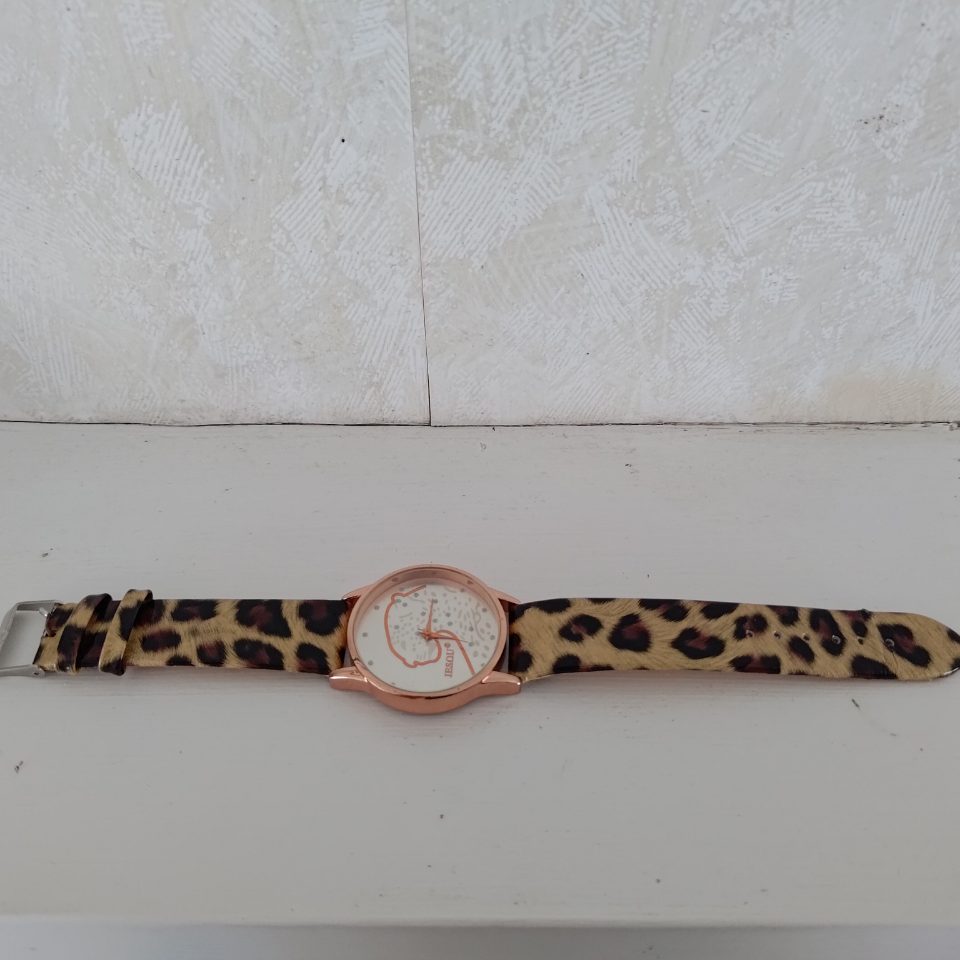 Jesou Fashion Watch