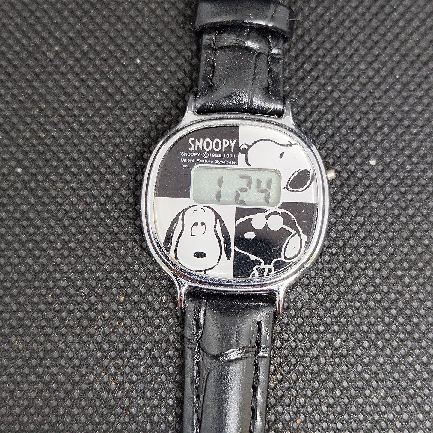 Ladies Snoopy Digital Watch