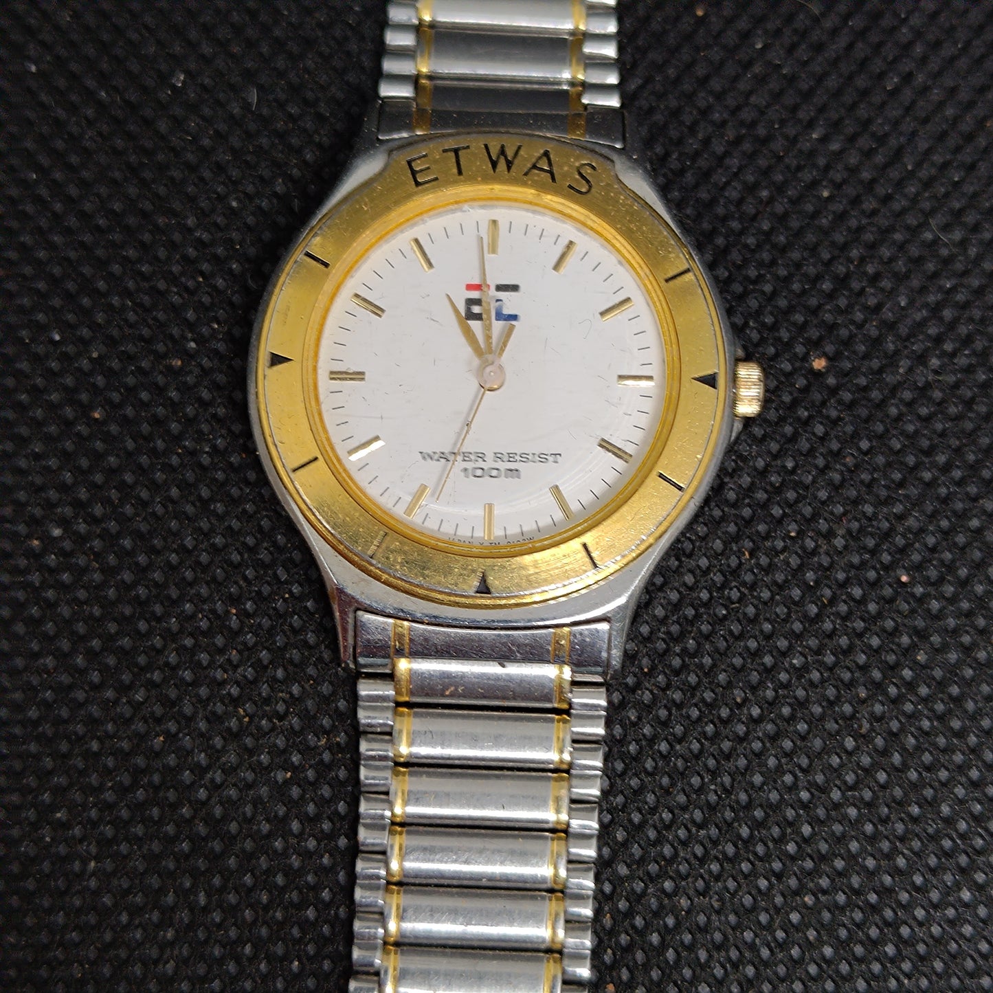 Etwas Dress Watch