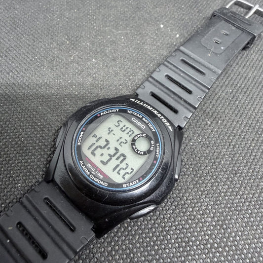 Casio F200 digital Watch