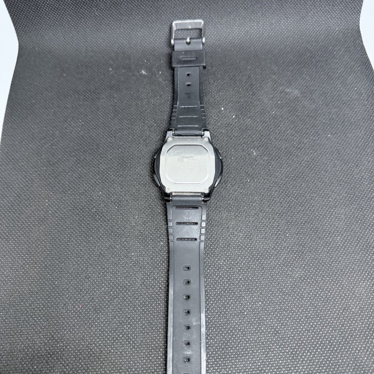 Casio F200 digital Watch
