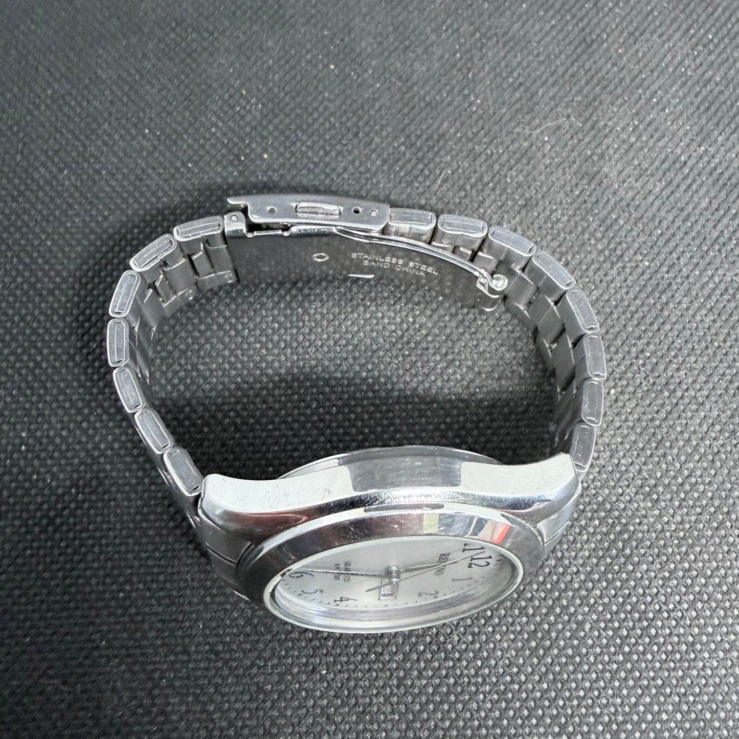 Reguno by Citizen Solar tech Watch (Ecodrive)