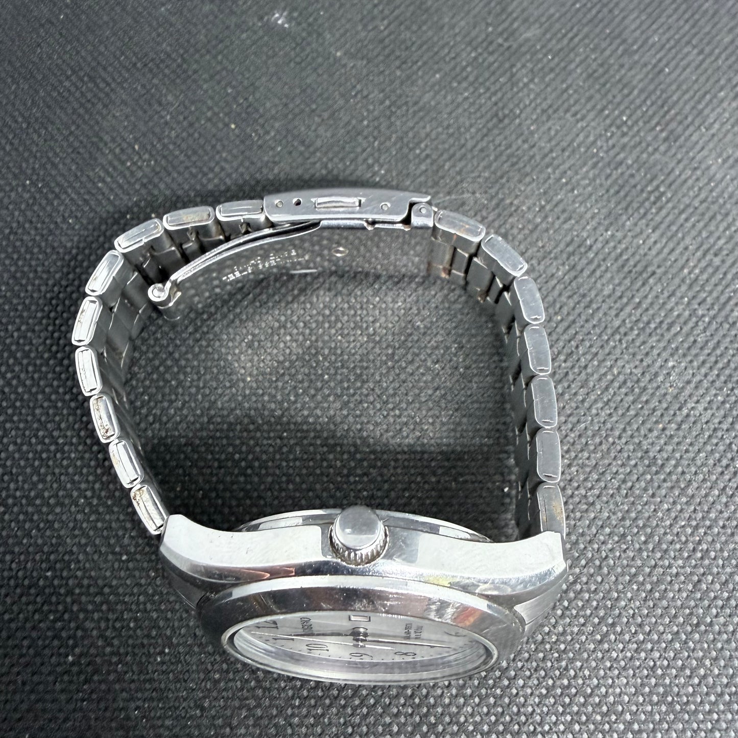 Reguno by Citizen Solar tech Watch (Ecodrive)