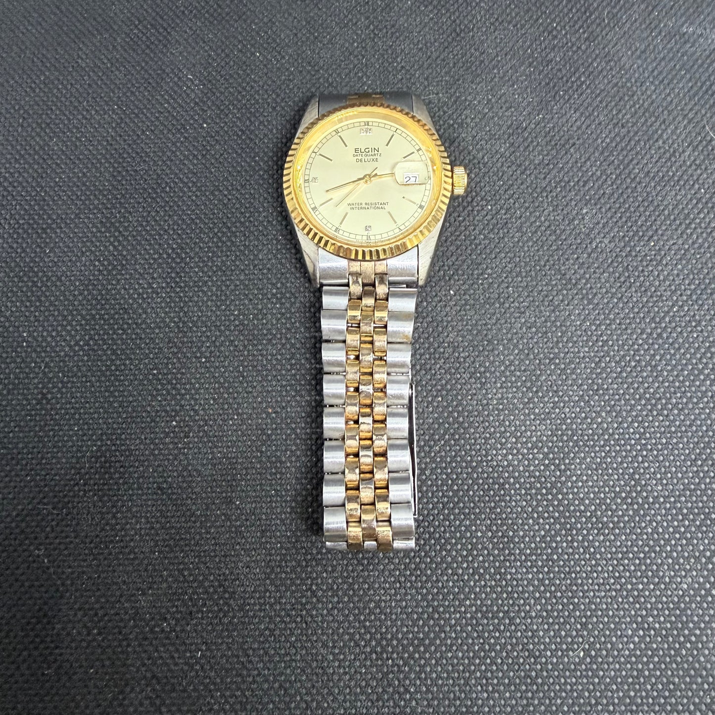 Elgin Deluxe Date Quartz