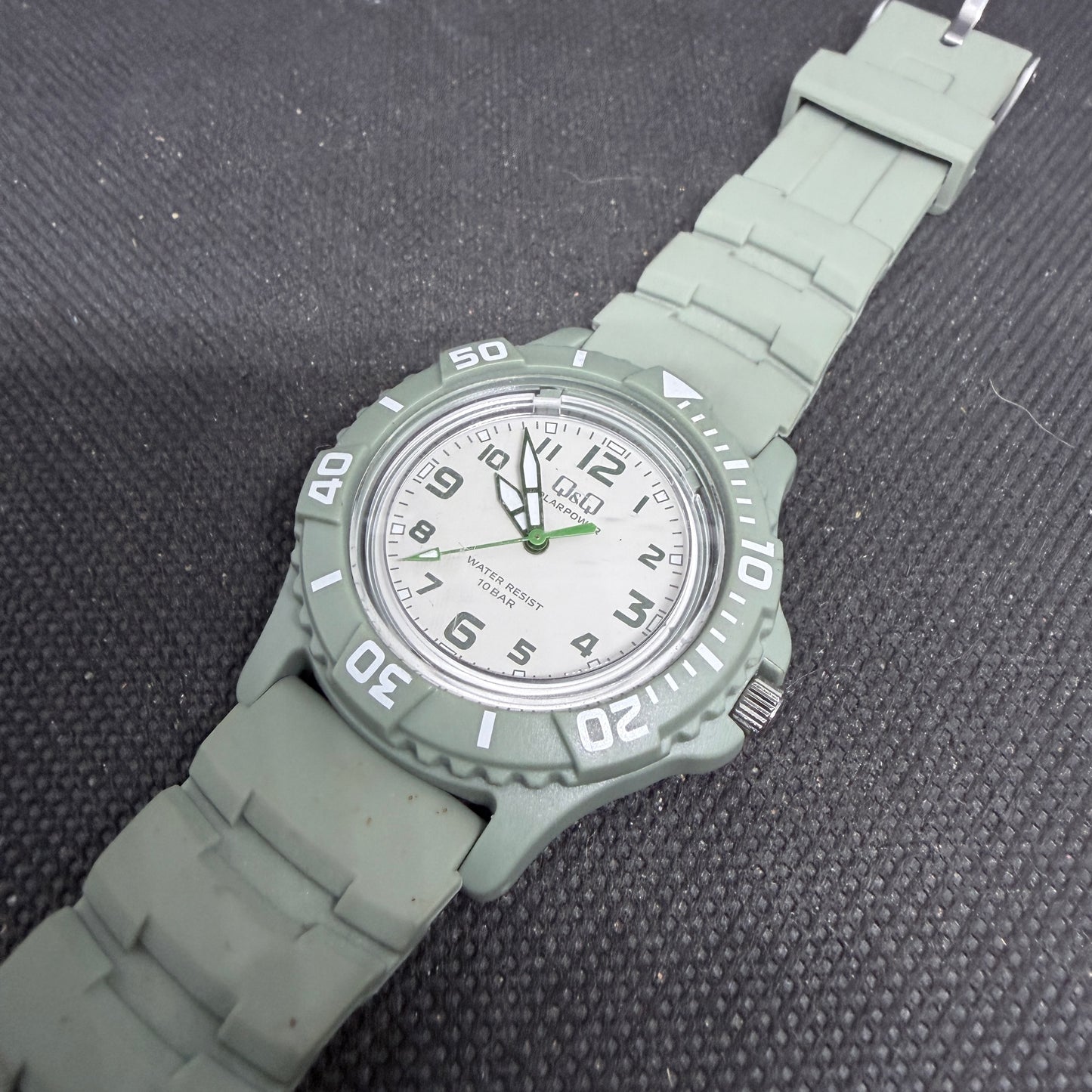 Q&Q by Citizen Solar Dive Watch