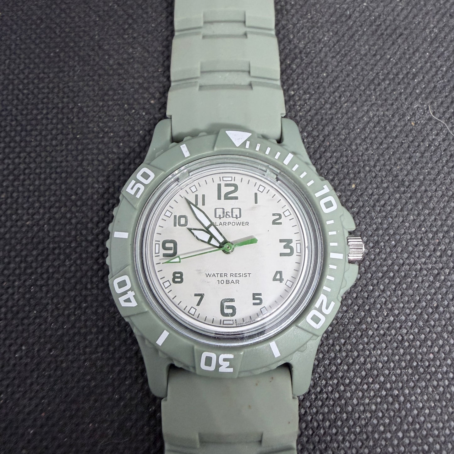 Q&Q by Citizen Solar Dive Watch