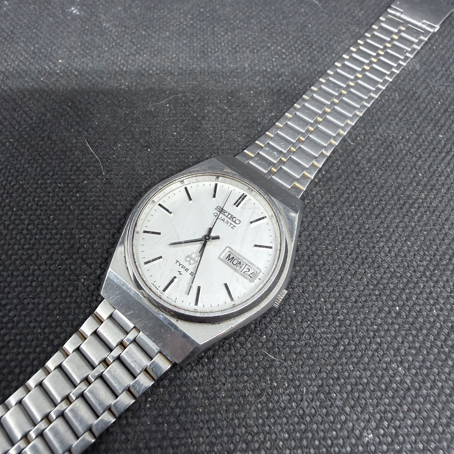 Seiko 7123-7070 Type II Quartz Watch