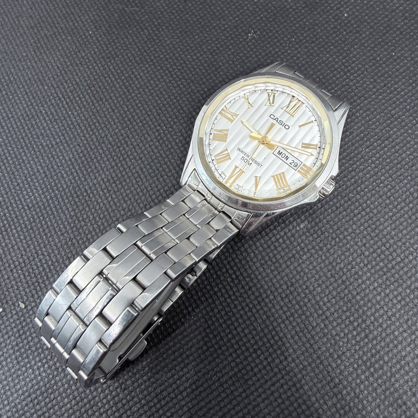 Casio MTP-E131 Men's Watch