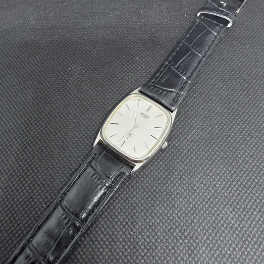 Vintage Seiko Quartz Tank Watch