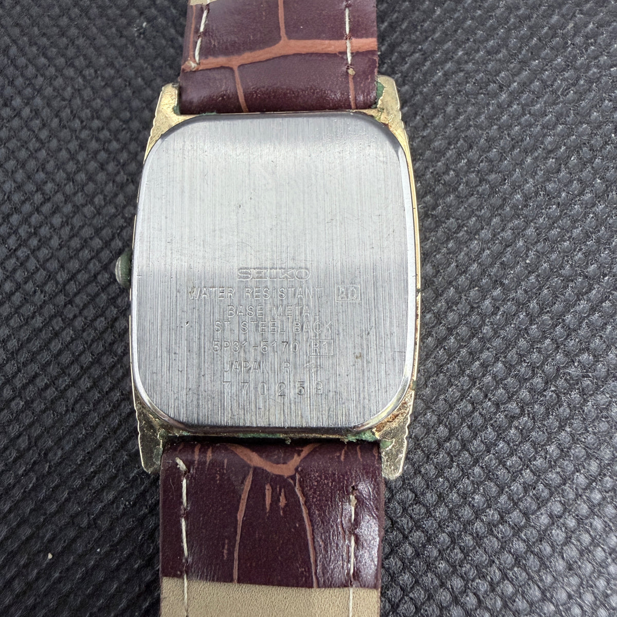 Vintage Seiko Tank Dress Watch (5P31-5170) – Gold Dial