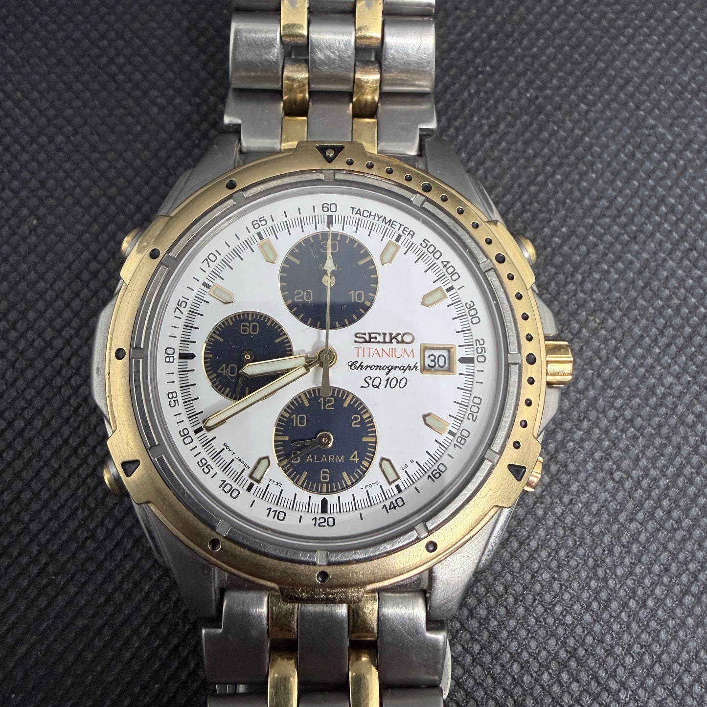 Neo-Vintage Seiko Chronograph Alarm SQ100 (Ref. 7T32-F080) – Two-Tone Titanium Panda Dial (42mm)