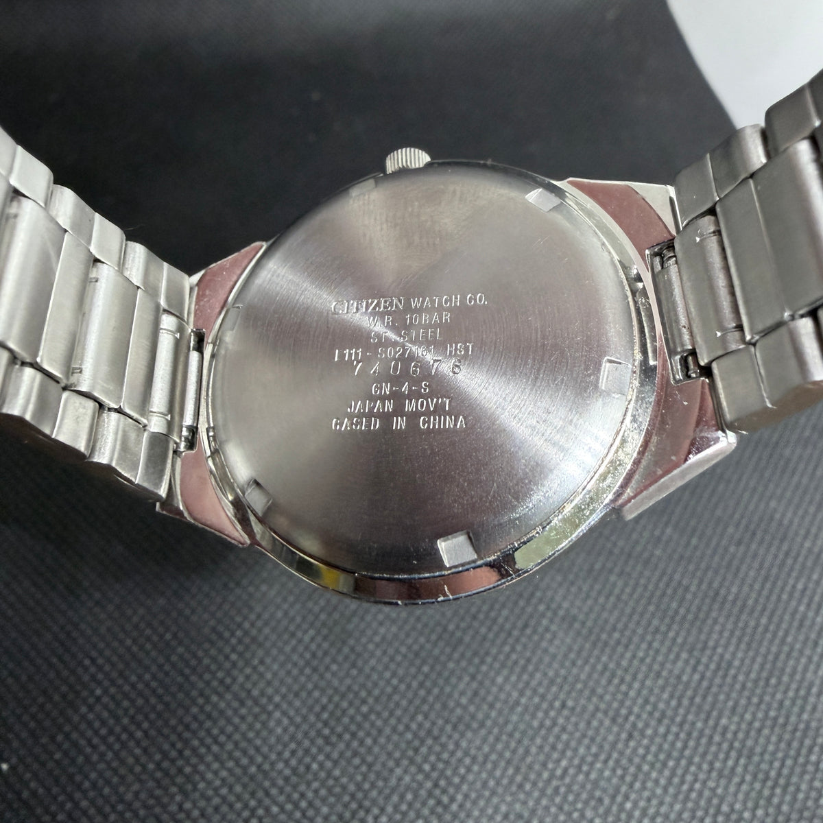 Citizen Eco-Drive Solar (Mid-2000s) – Arctic White & Royal Blue Dial