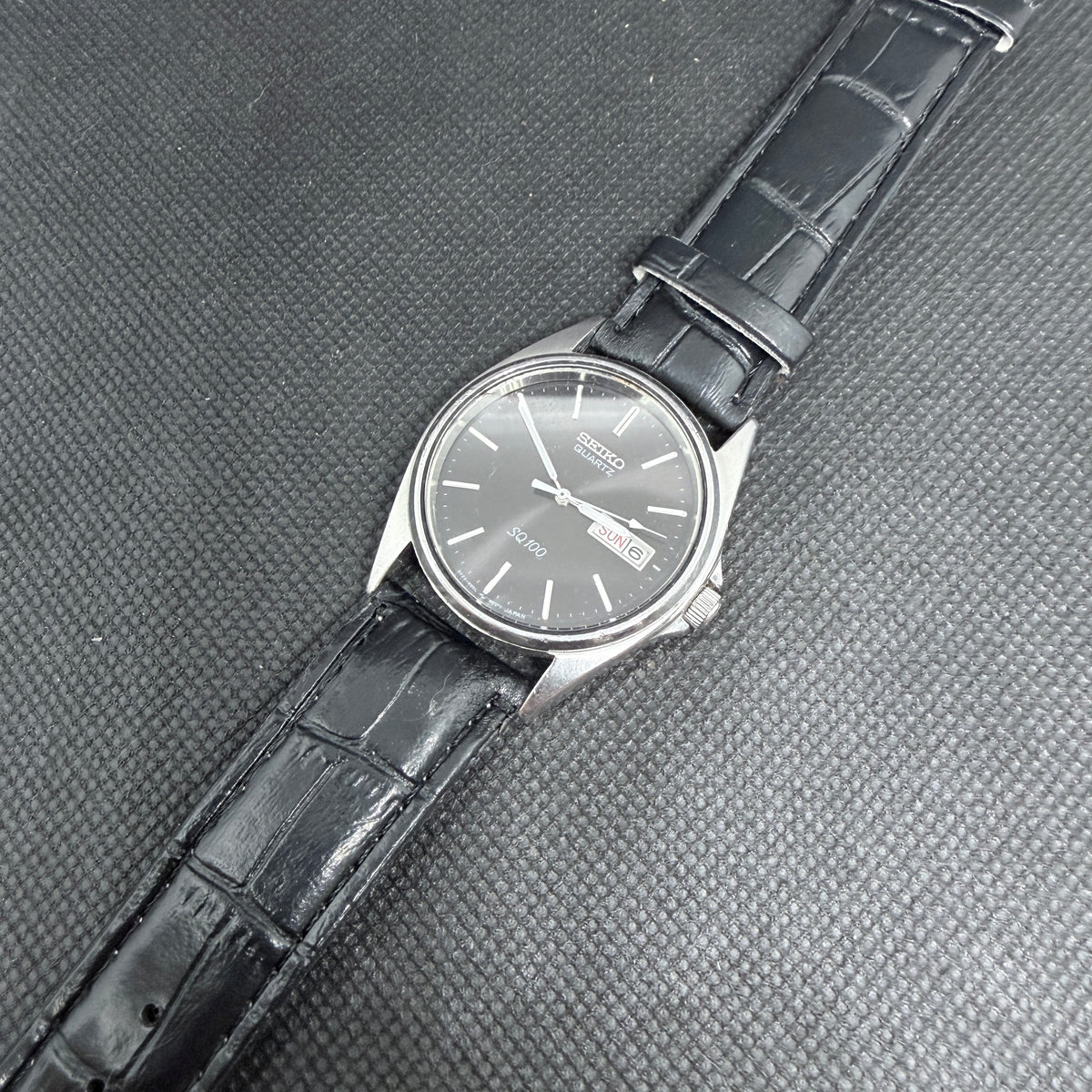 Neo-Vintage Seiko SQ 100 Quartz (Circa 1990) –  Deep Black Dial