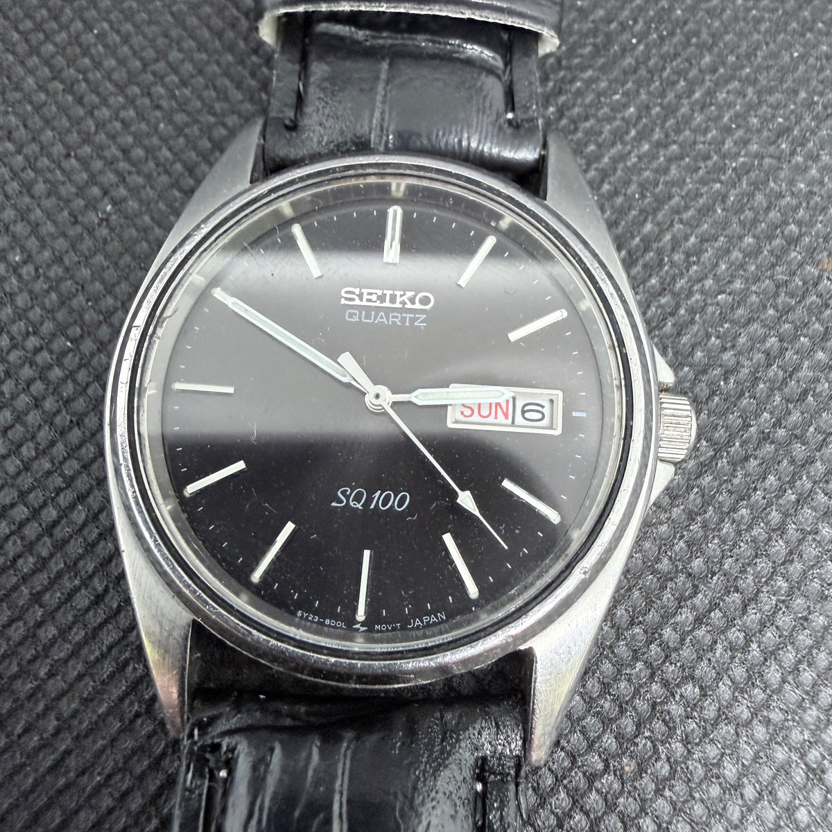 Neo-Vintage Seiko SQ 100 Quartz (Circa 1990) –  Deep Black Dial
