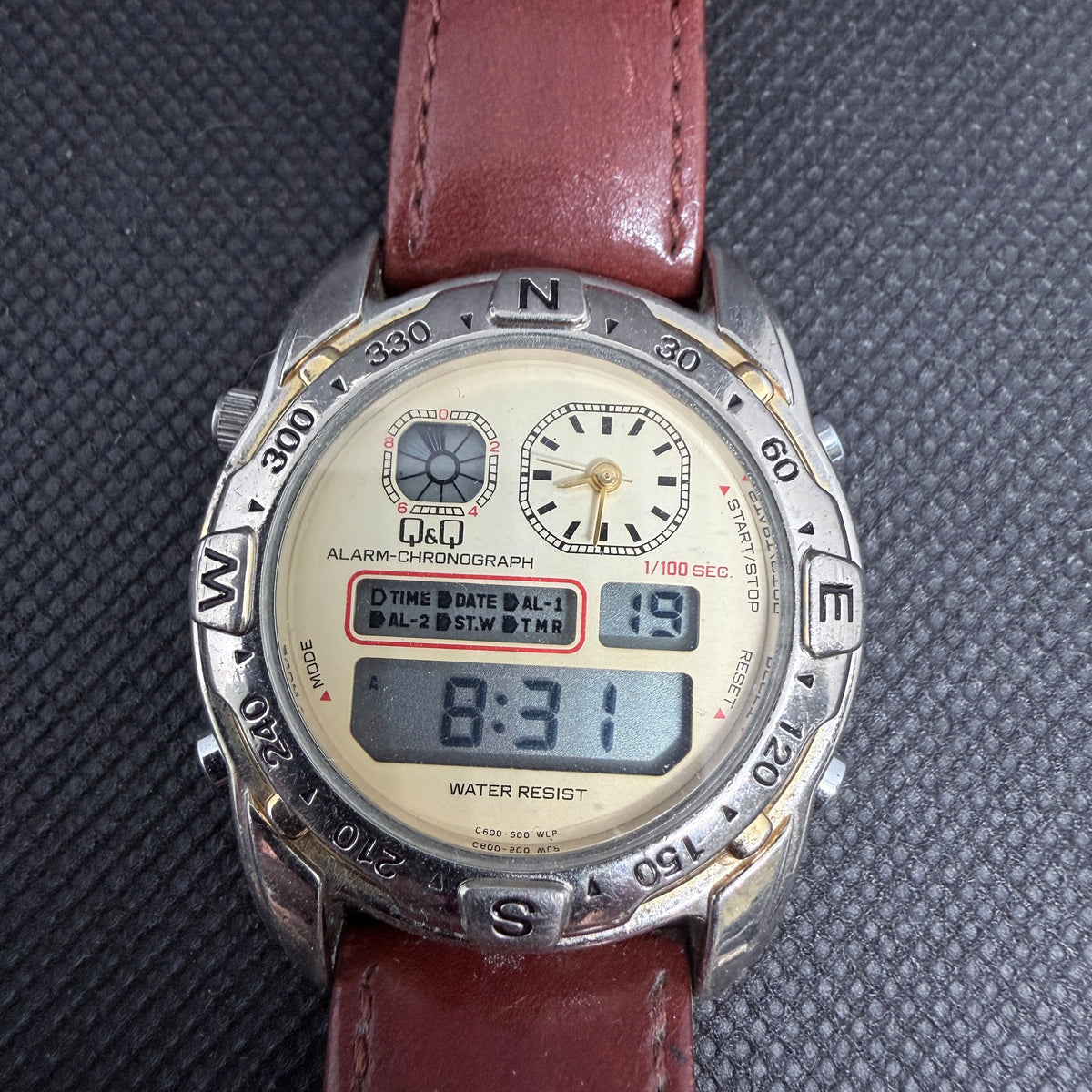 Neo-Vintage Q&Q by Citizen Alarm-Chronograph Ana-Digi – Premium Hirsch Strap