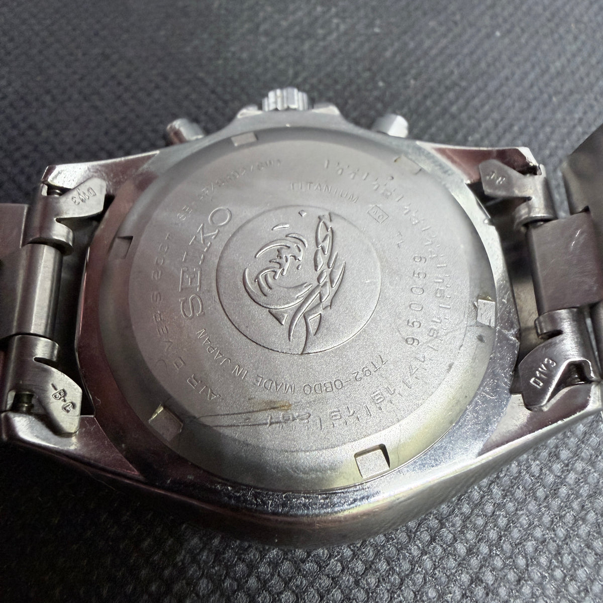 Neo-Vintage JDM Seiko Titanium Scuba Chronograph – 22cm Full-Length Bracelet (Ref. 7T92-0BD0)
