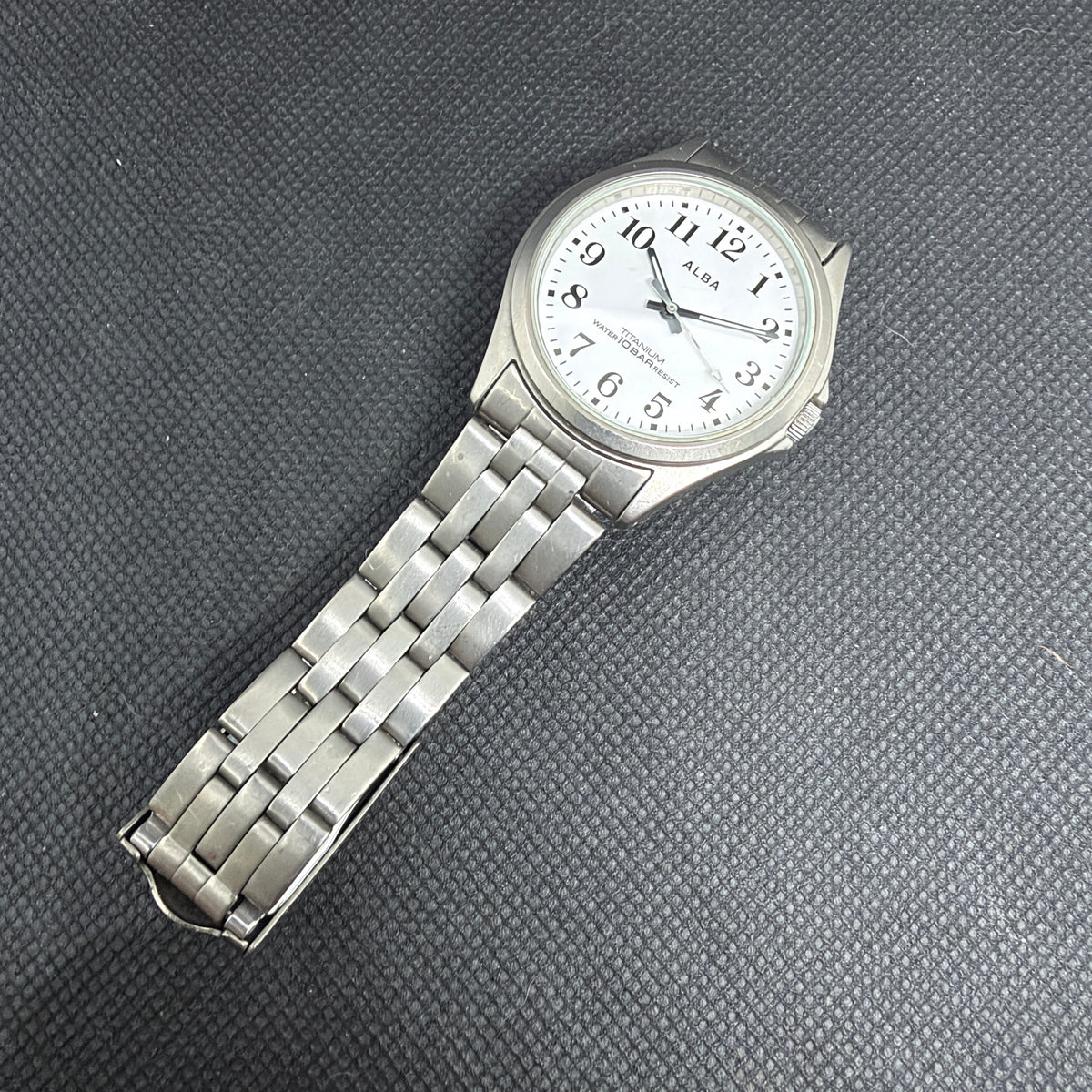 Neo-Vintage Seiko Alba Titanium JDM Field Watch – Clean White Dial 35mm (Fits 18.5cm Wrist)