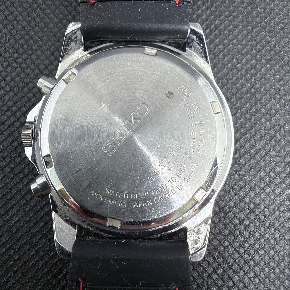 Neo-Vintage Seiko Chronograph 1/20 Sec. – Black Dial 39mm Sports Watch (7T92-0LH0)