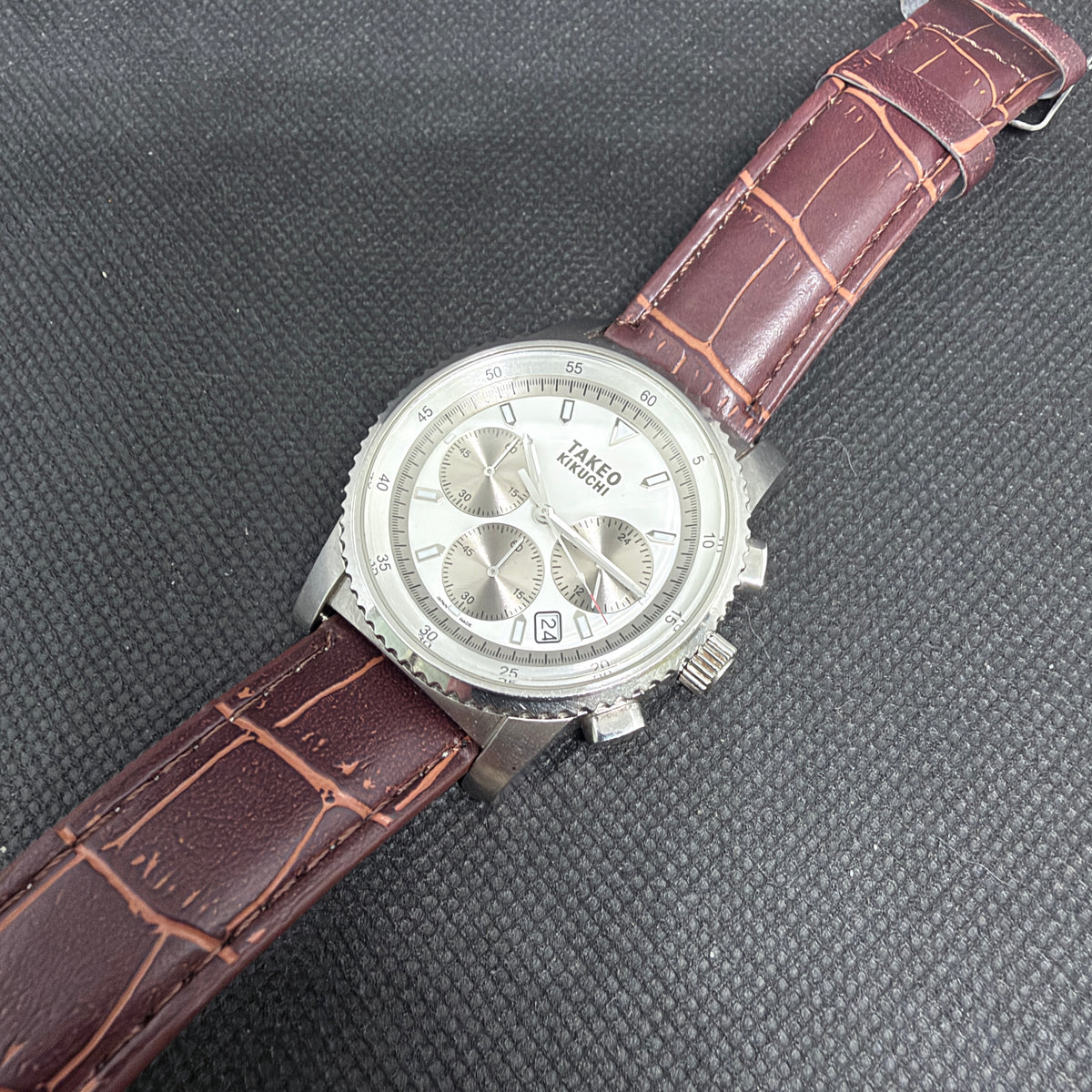 Neo-Vintage Takeo Kikuchi Chronograph JDM – Silver Sunray Dial 40.5mm (TK-20B6)