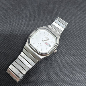 Vintage Citizen Quartz JDM – Integrated Bracelet, Silver Dial 34.5mm (3800-S01965SM)