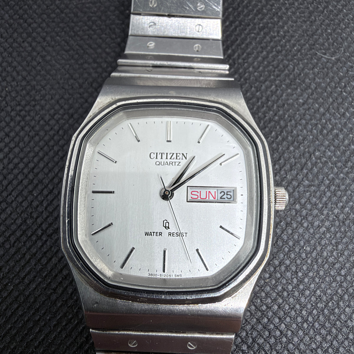 Vintage Citizen Quartz JDM – Integrated Bracelet, Silver Dial 34.5mm (3800-S01965SM)