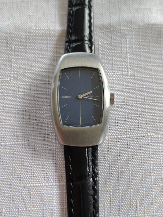 Vintage Seiko Ladies Mechanical Watch - August 1970