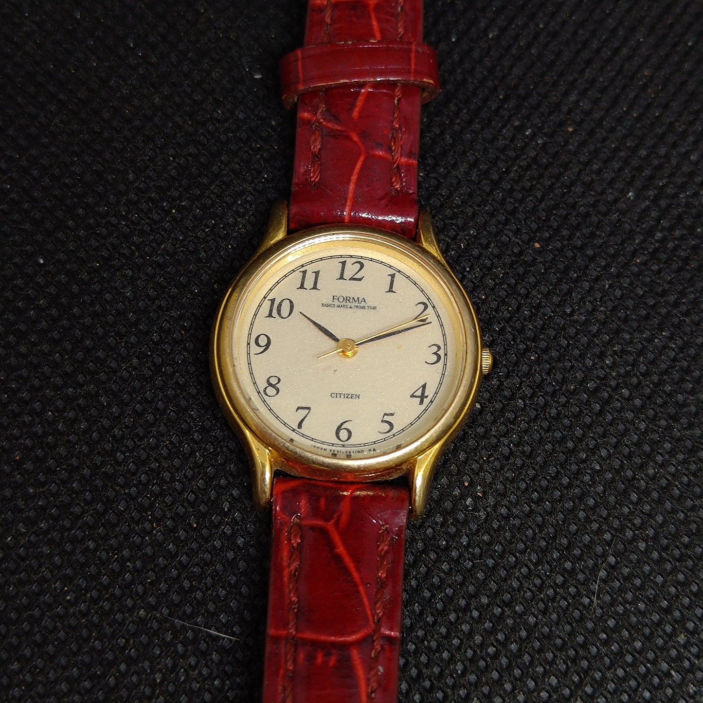 Stunning Citizen ladies gold plated dress watch