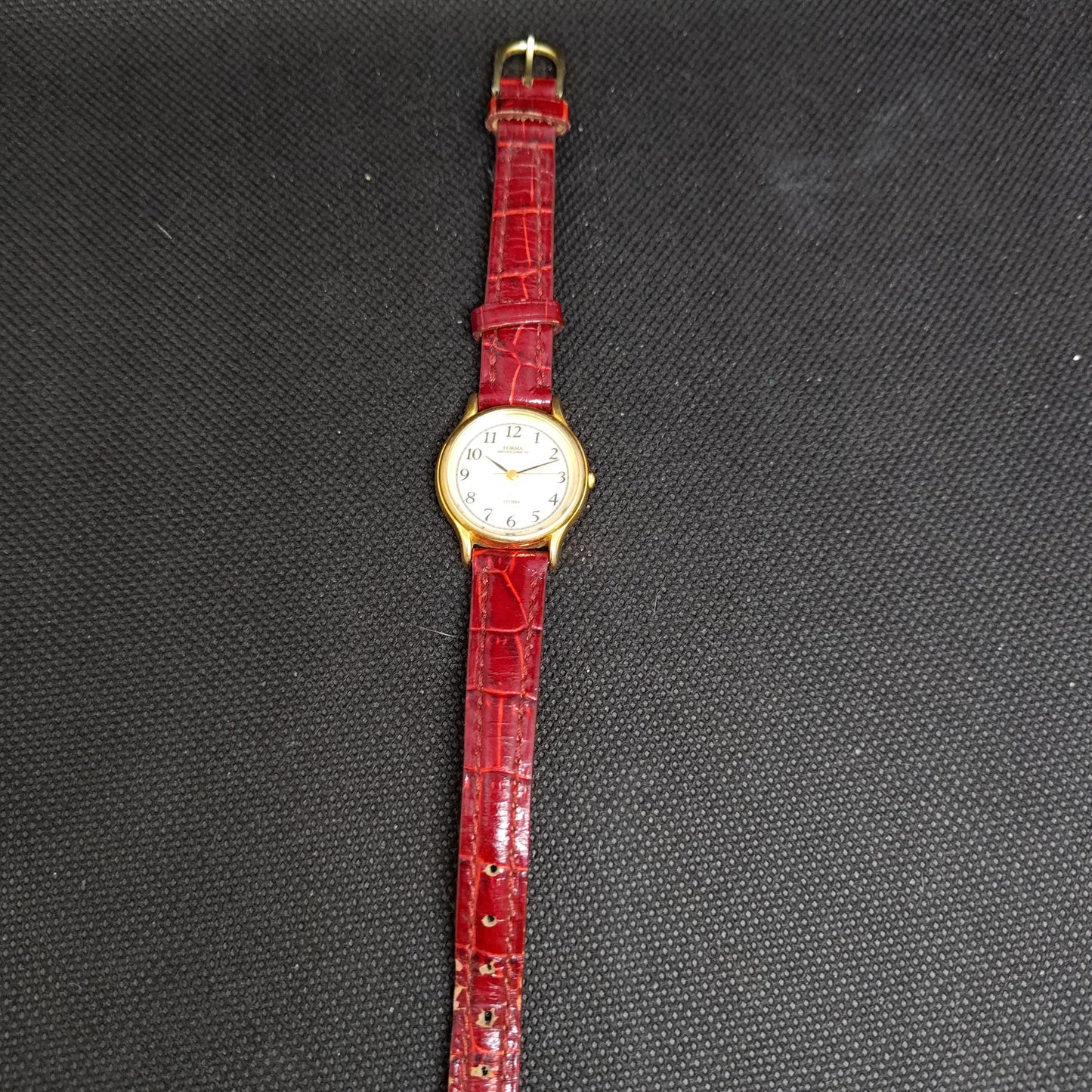 Stunning Citizen ladies gold plated dress watch