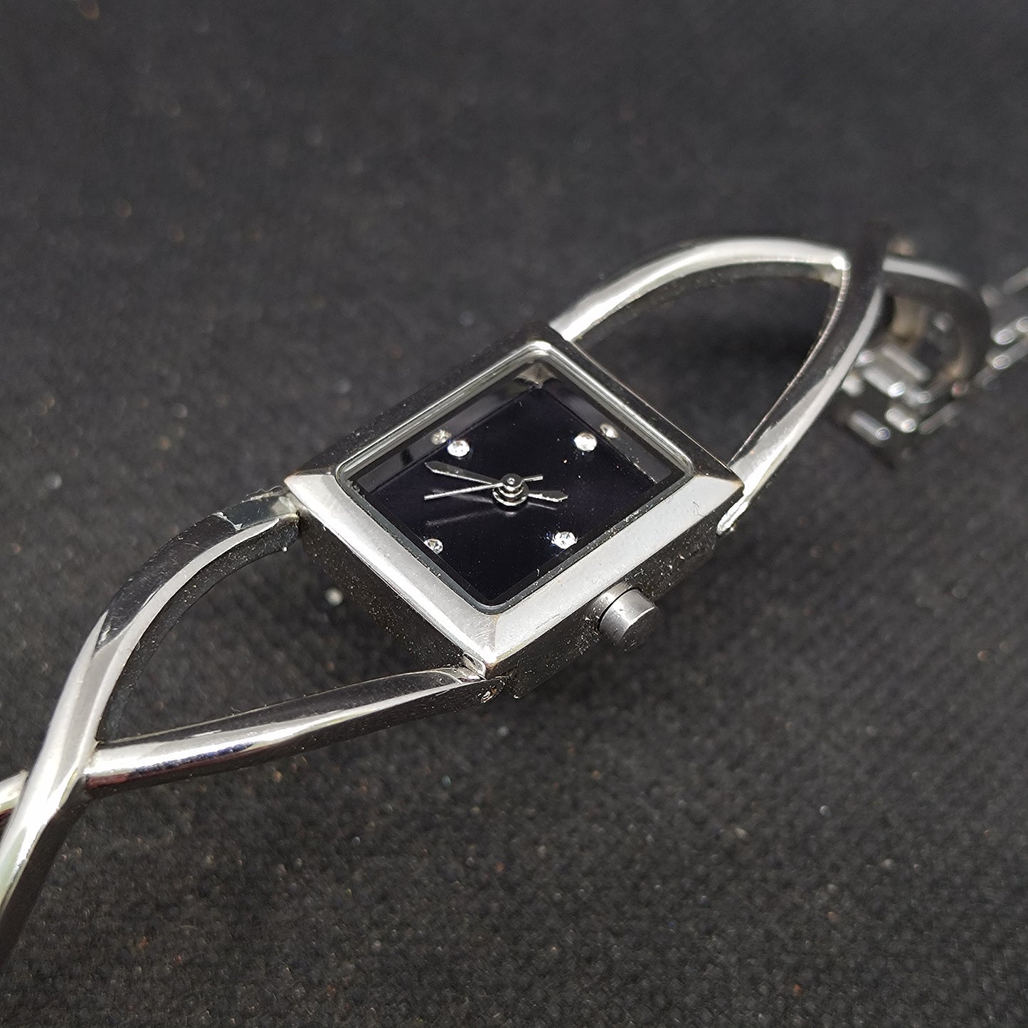 Ladies Avon Dress Watch