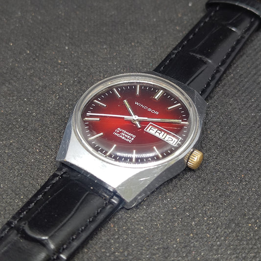 Vintage Windsor Swiss made Automatic Watch